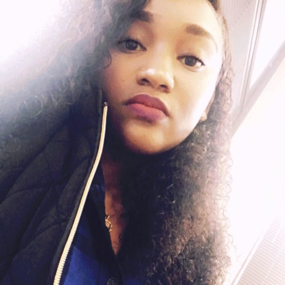 Meet your Posher, Samantha